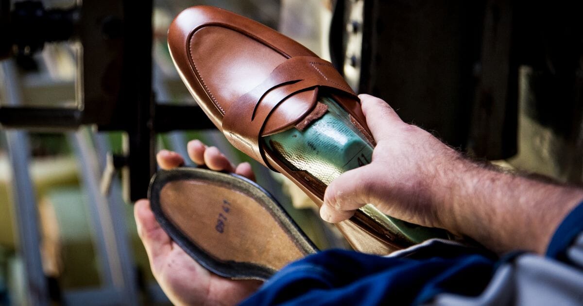 How We Make Our Slippers And Loafers: Italian Craftsmanship At Its Best